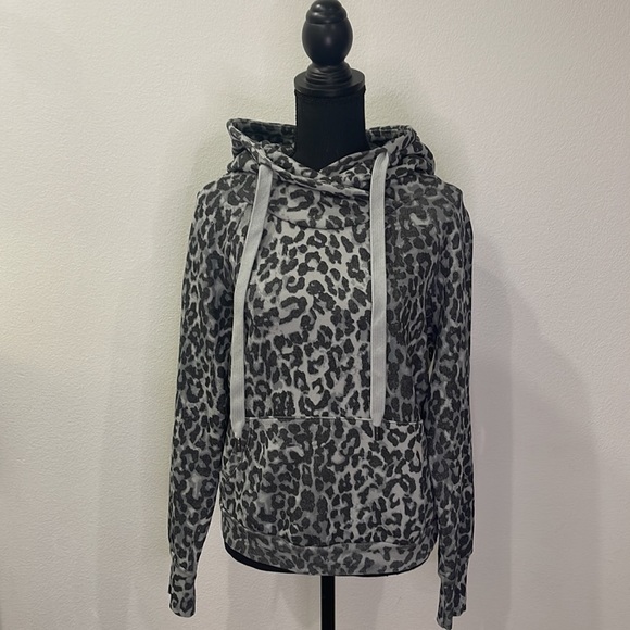 NSF NWOT LISSE FITTED HOODIE SIZE MEDIUM - Picture 6 of 12